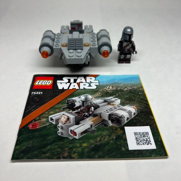 Lego Razor Crest Microfighter Set 75321 with Mandalorian Minifig - Picture 2 of 5